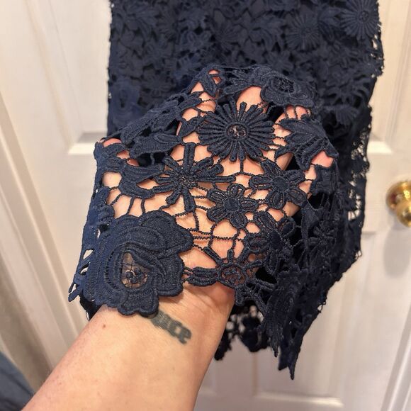 LULUS Dress Love Poem Crochet Lace Mini Open Back Navy Blue Medium NWT Wedding - Picture 4 of 8